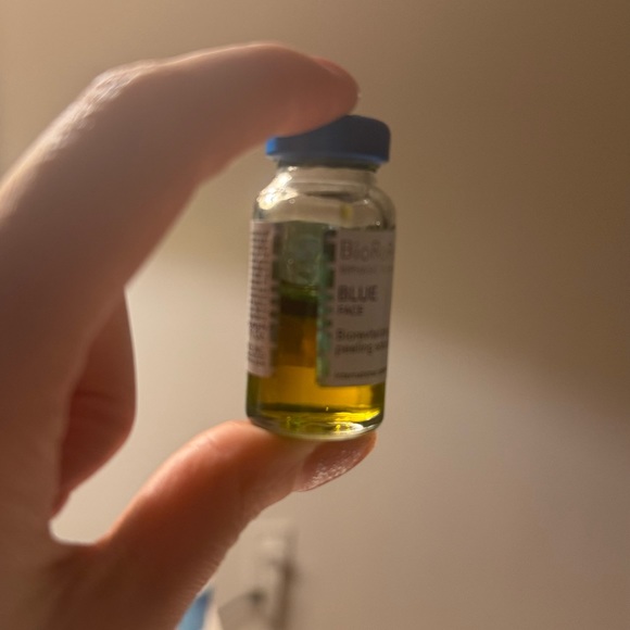 BioRePeel blue one (1) vial made in Italy - Picture 4 of 5